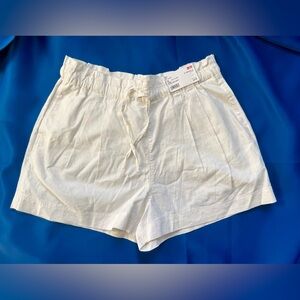 UNIQLO High-Waist Pleated Drawstring Shorts